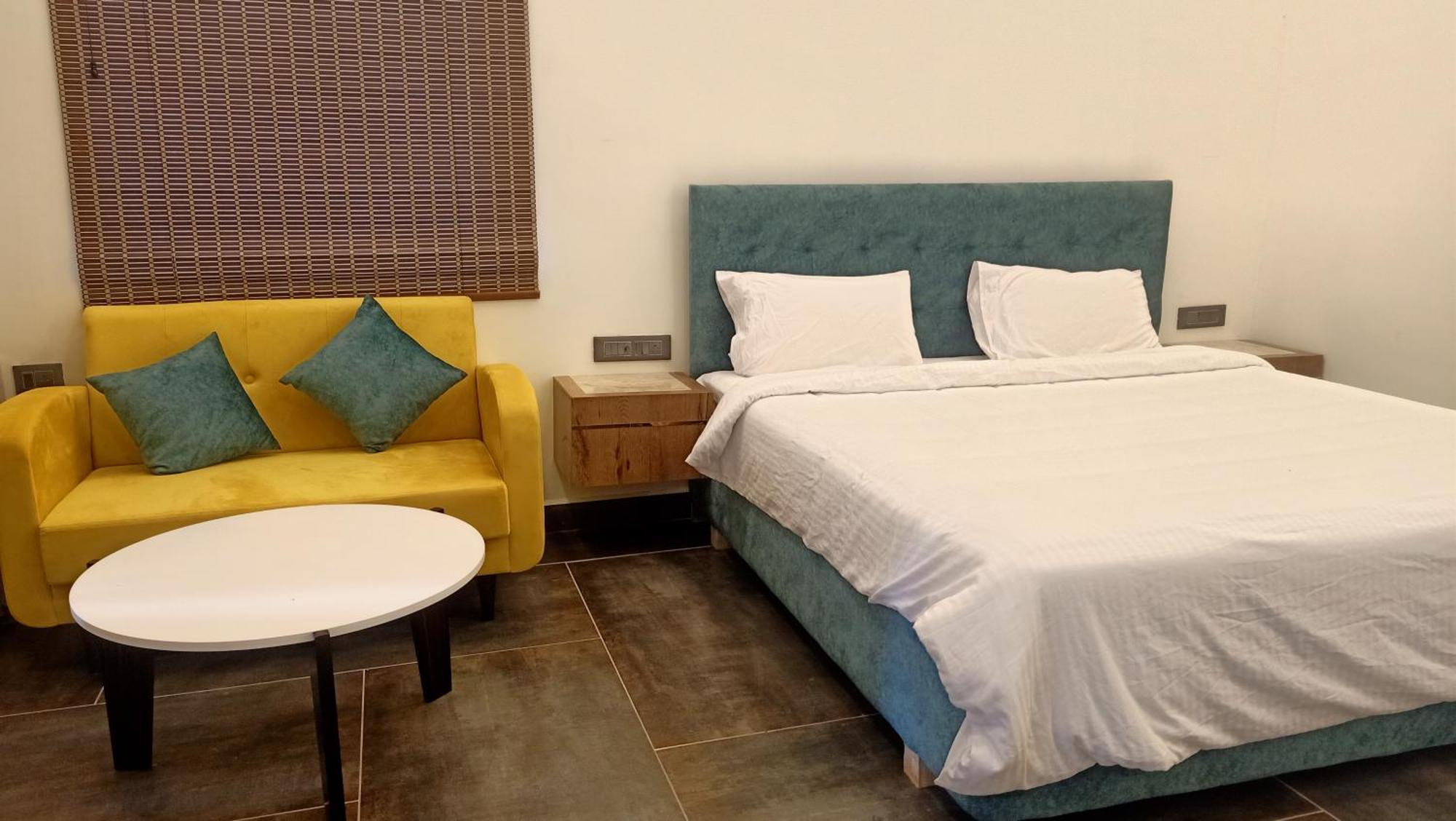 Zeenath Taj Gardens Йелагери Номер фото