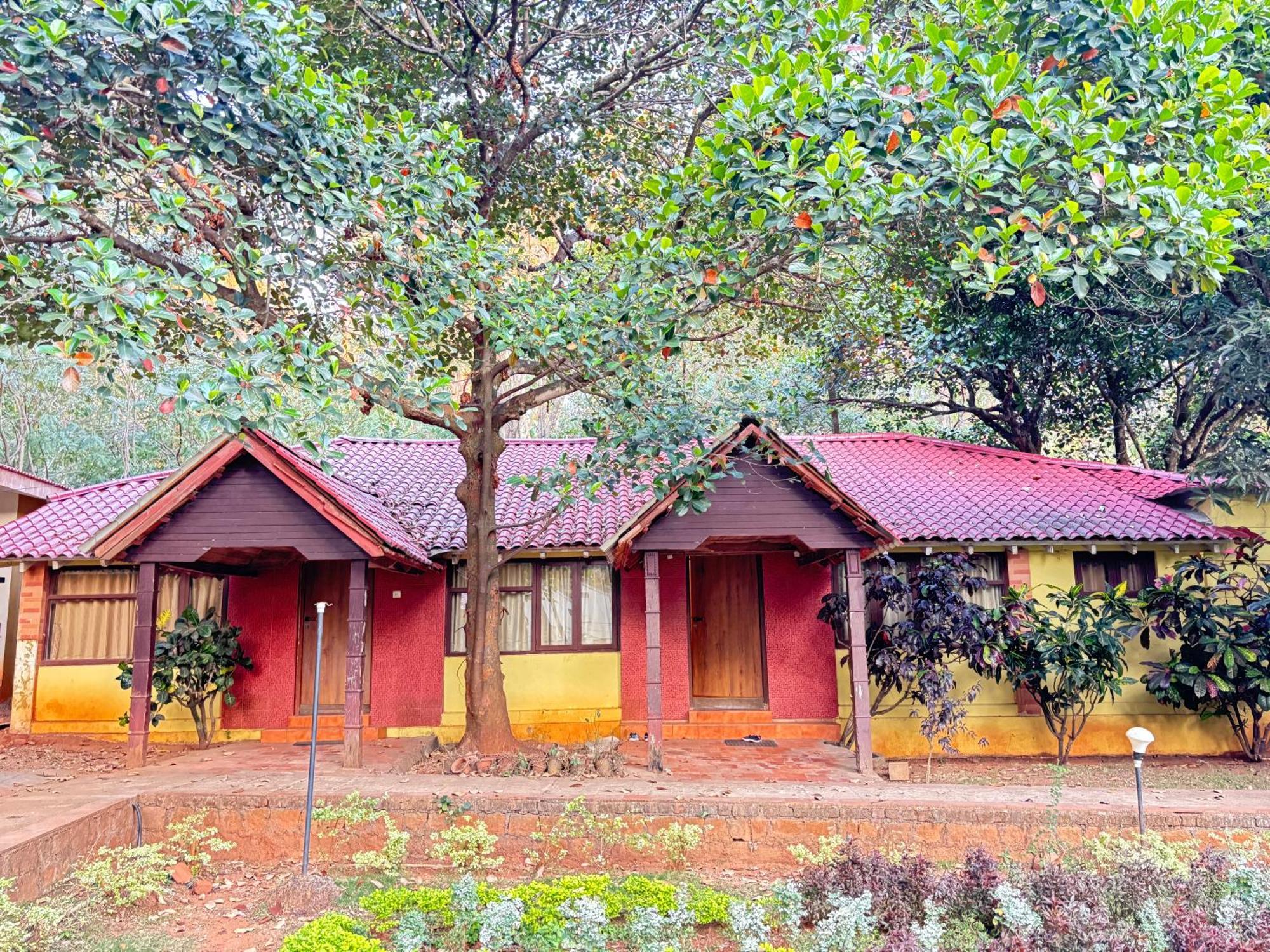 Zeenath Taj Gardens Йелагери Экстерьер фото